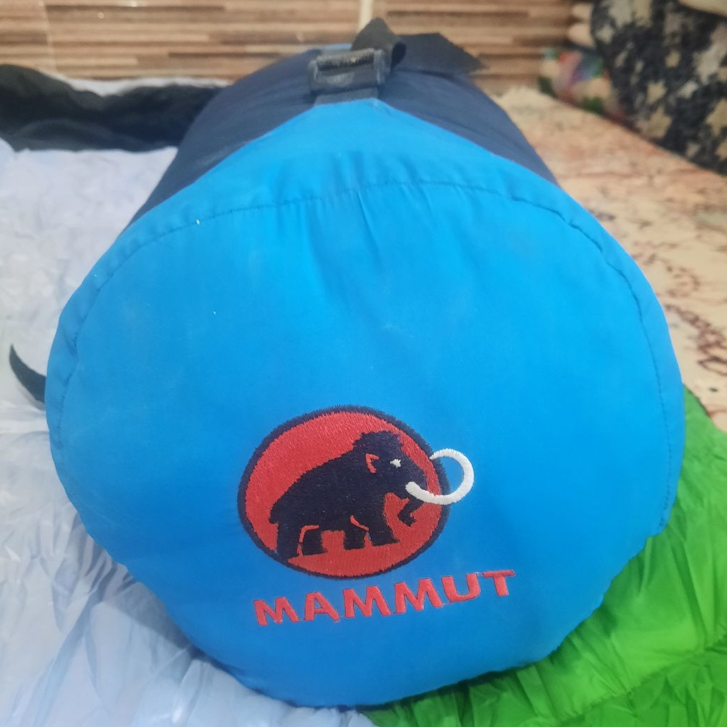 کیسه خواب ماموت مدل سفری سبک و ضد آب